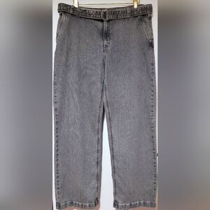 Mid-rise straight leg jeans with belt